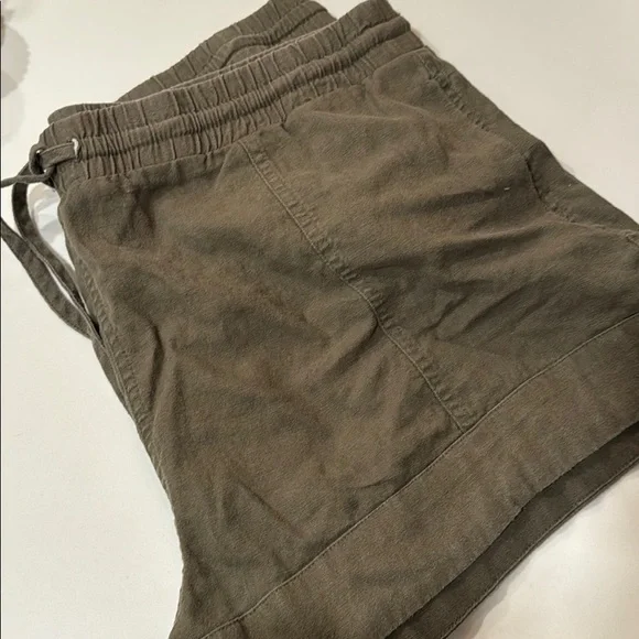 Matching linen set!! - Picture 4 of 5